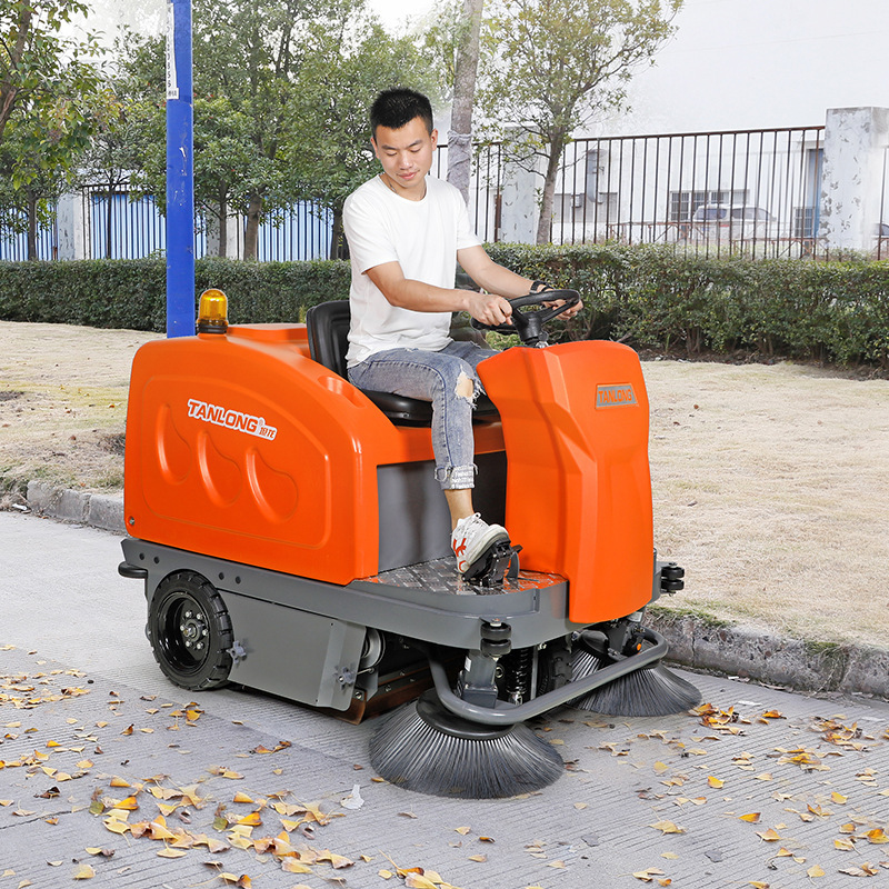 坦龍T50S駕駛式掃地機(jī)工廠小區(qū)道路清掃車物業(yè)公園自動(dòng)工廠掃地車