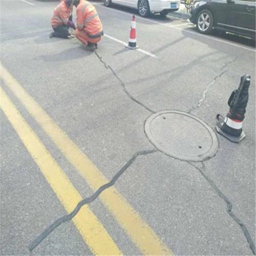 文山硯山道路貼縫帶廠批發 找宏遠瀝青 專業灌縫膠批發 生產廠家