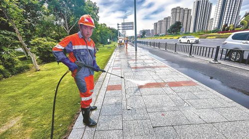 高溫下的 煎 守 他們用汗水守護城市的 高顏值