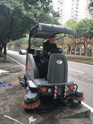 電動(dòng)掃地機(jī)重慶哪里有賣喜德