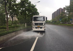 新型高壓清洗車投入使用,道路保潔工作迎來 新兵